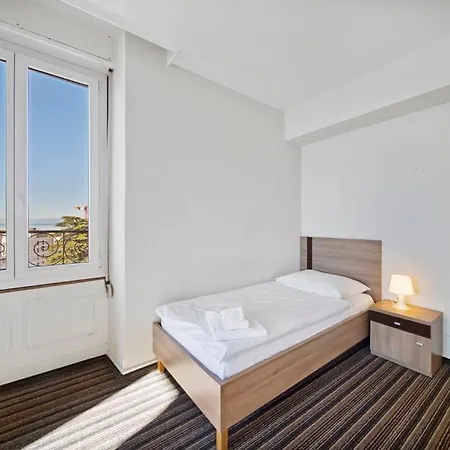 Hostel Miramonte Double Lake View Room Montreux